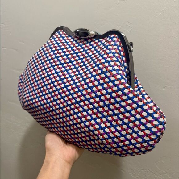 Original design! Unique Handmade Woven Lambskin Custom Metal Frame Boho Handbag - Picture 12 of 16